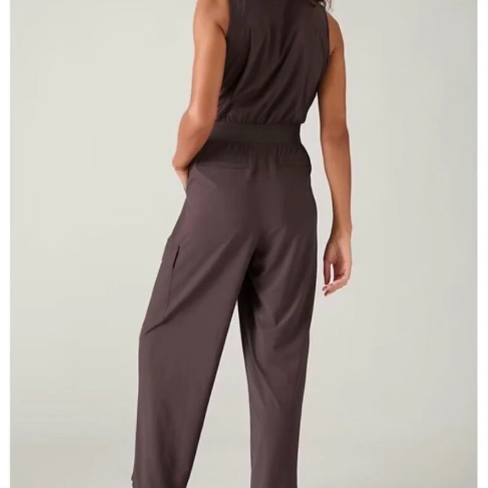 Athleta Brooklyn Utility Jumpsuit NWOT Size 4 Shale Dusty Purple One Piece - Picture 2 of 7